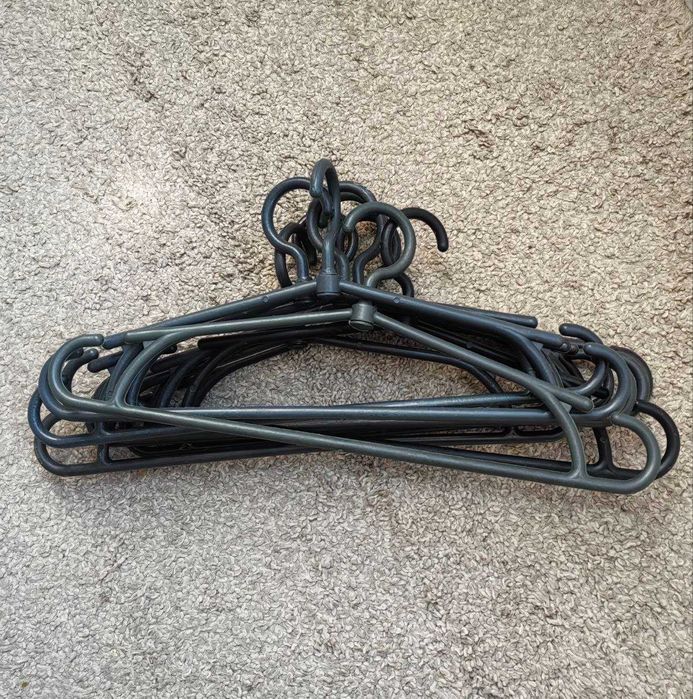 Тремпеля, плечики, вешалки/вiшаки