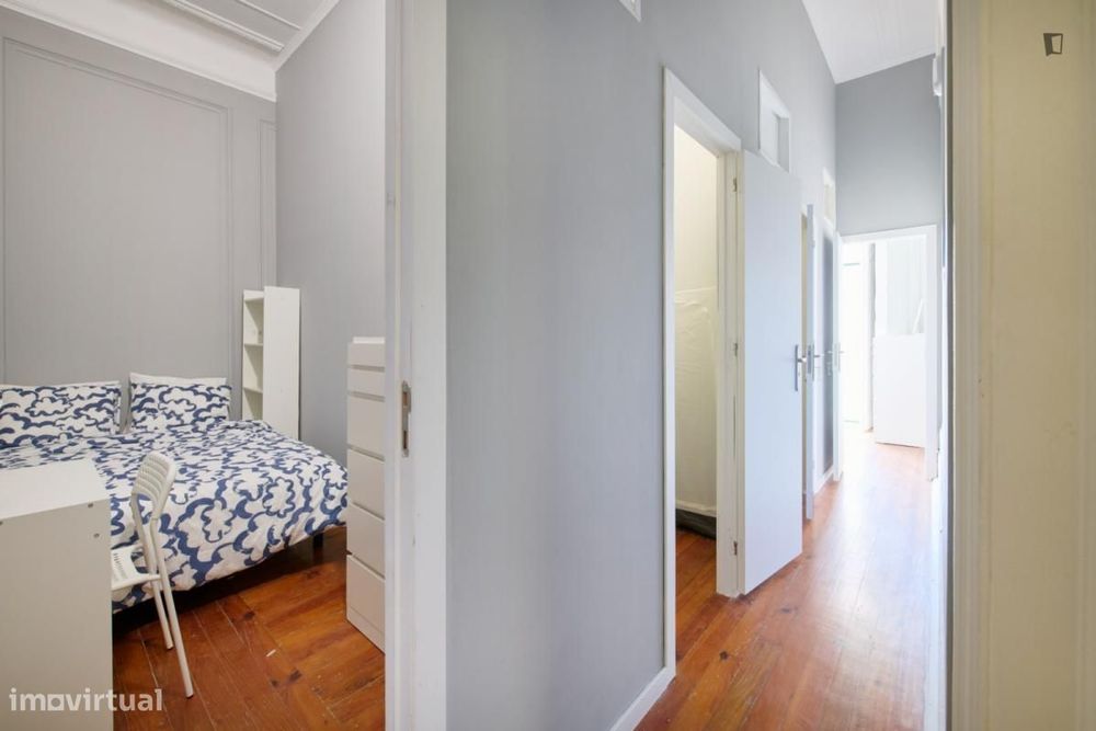 Quarto - localizado em Entrecampos Lisbon