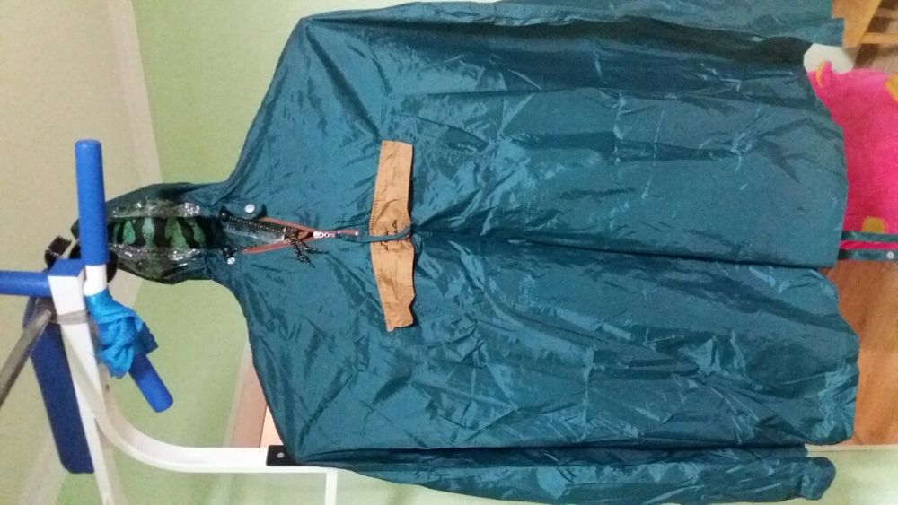 Плащ-накидка нейлоновая