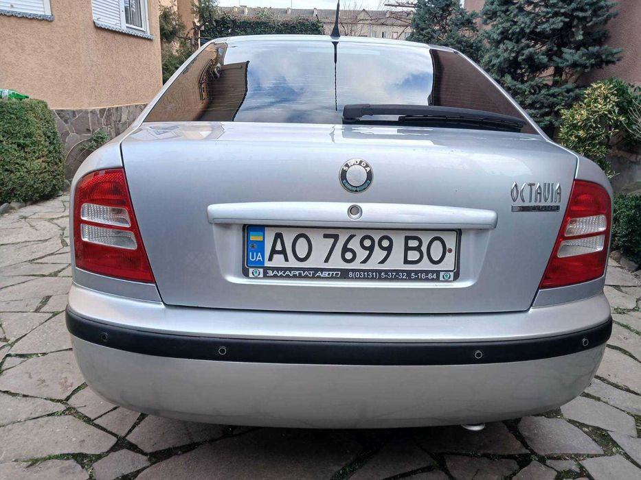 Шкода Октавія 2008 рік 1,6 МРІ  бензин-газ