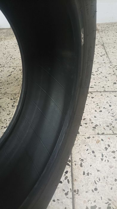 Um par de Pneus 205 /55/r16