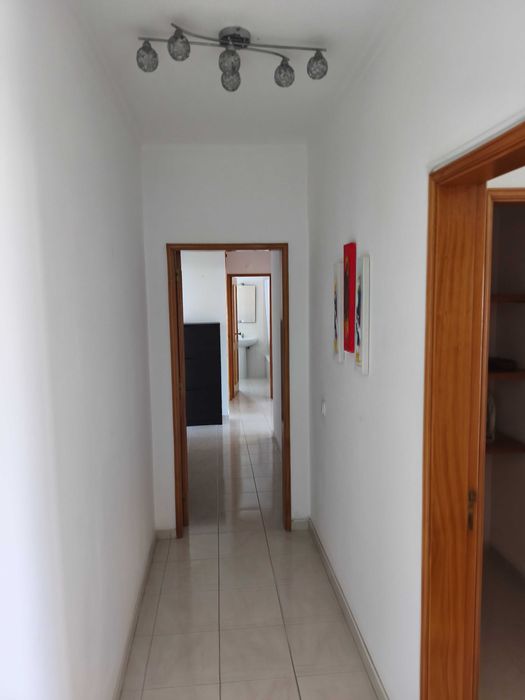 Apartamento T2 nas Gambelas para alugar