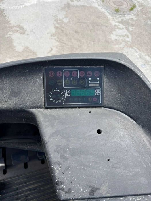 Електричний вилочний навантажувач (Річ трак) Linde R16