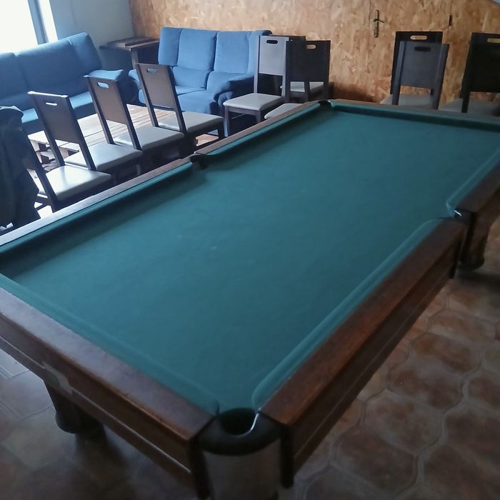 Mesa de bilhar tradicional