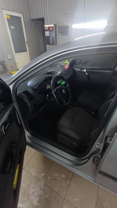 Фольксваген поло рік 2007мотор 1.4