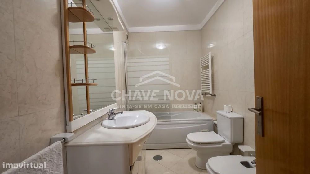 Apartamento T2 c/ Garagem Box em Ermesinde