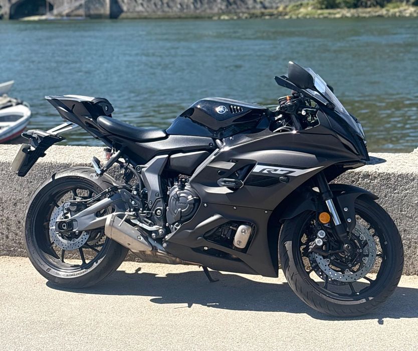 Yamaha R7 deslimitada como nova