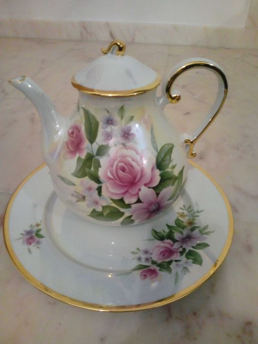 Bule com tampa e prato, pintado à mão - T.Limoges, marca Decoporce