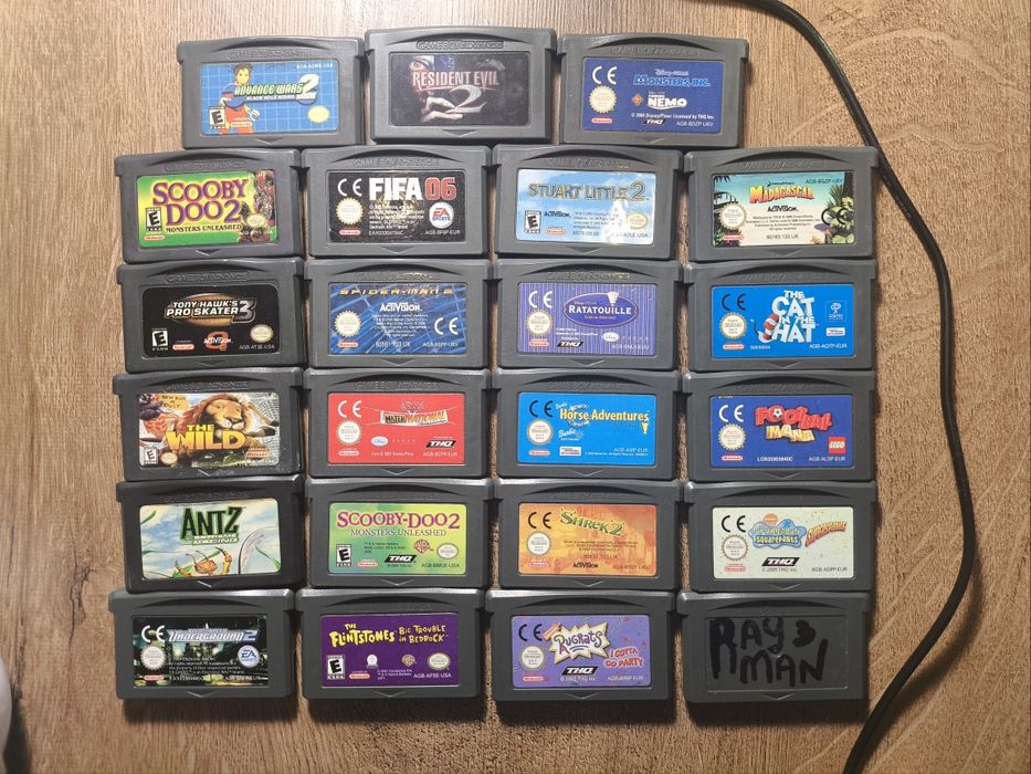 Nintendo Gry Gameboy advance SP cartridge kasetki