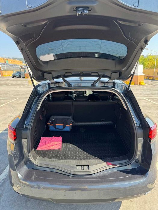 Renault Megane Sport Tourer 1.5 Blue dCi Equilibre