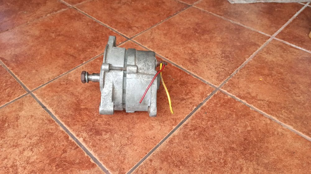 Alternator 24 V Ciągnik Ursus Zetor Ładowarka Fadroma Kombajn ZTS