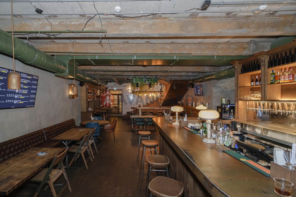 Готовий бізнес Ресторан-ПАБ центр Києва, на Бесарабці БЕЗ %