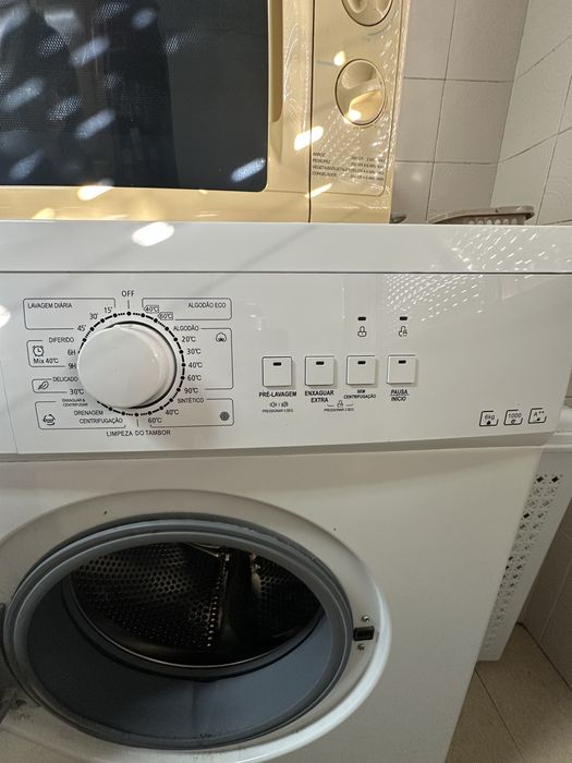 Maquina lavar roupa indesit despachar