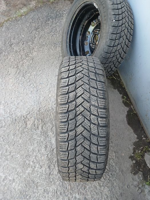 Шини зимові michelin на оригінальних дисках volkswagen r15