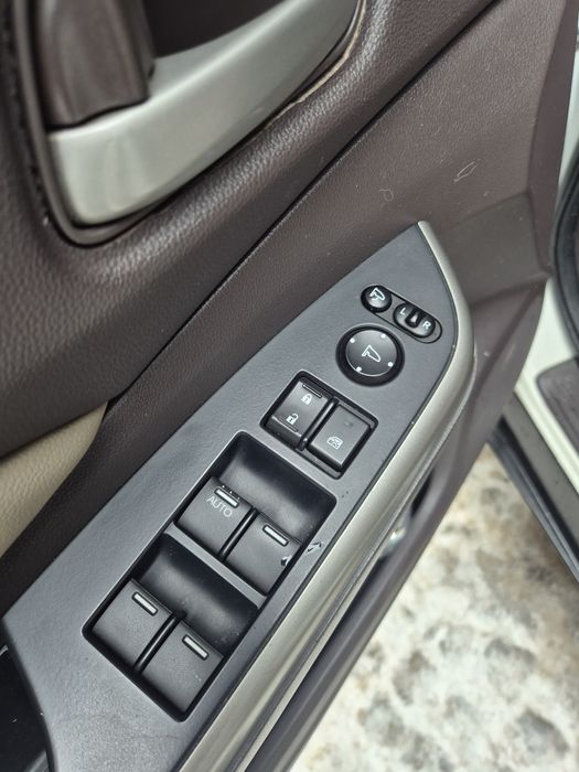 Продам Honda CR-V