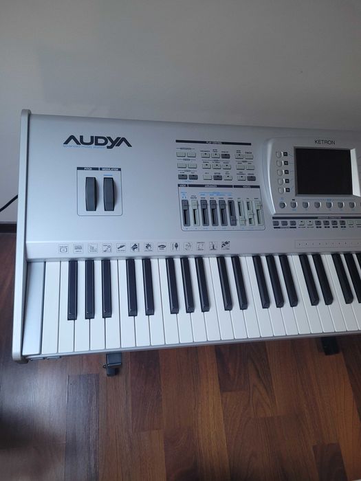 KETRON Audya 76. Stan perfekcyjny