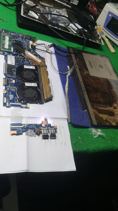 Motherboard  hp 14 cs3004np i5 2gb grafica DAG7ALMBC0 REV:C. Funcional