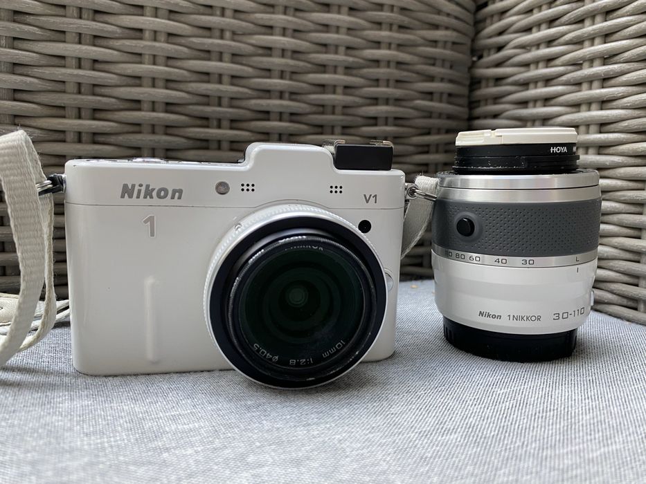 Zestaw Nikon 1v1 + obiektyw