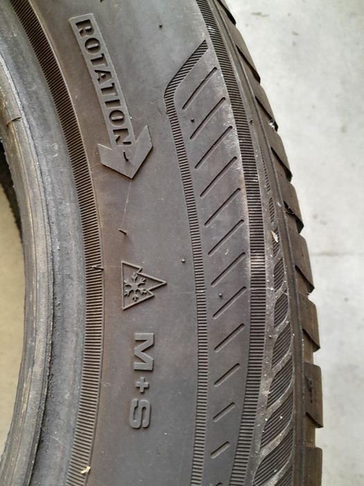 Opony wielosezonowe całoroczne Good Year Vector 22rok 225/55/18 XL