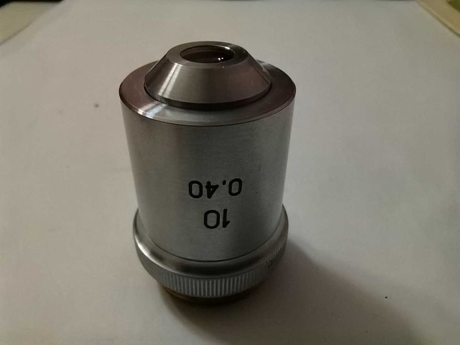 Объектив ахроматический для люминесцентных микроскопов ЛОМО Л 10 Х 0,4