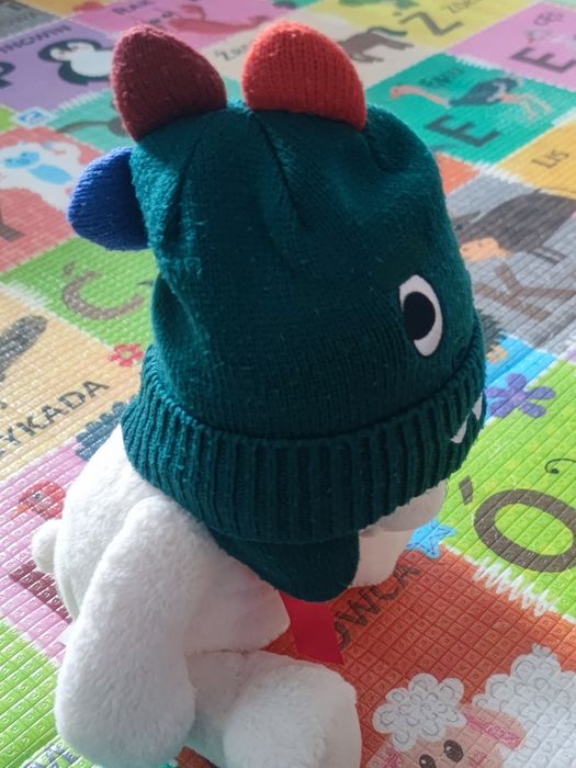 Czapka w dinozaura