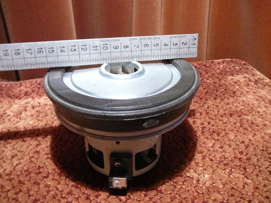 Мотор для пылесоса. Рабочий.