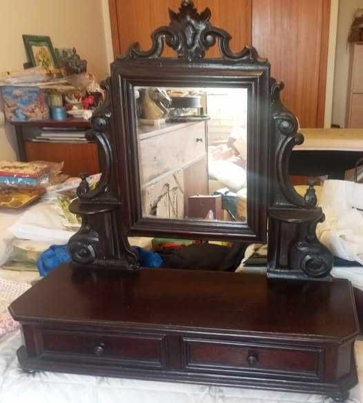 Móvel espelho de toucador