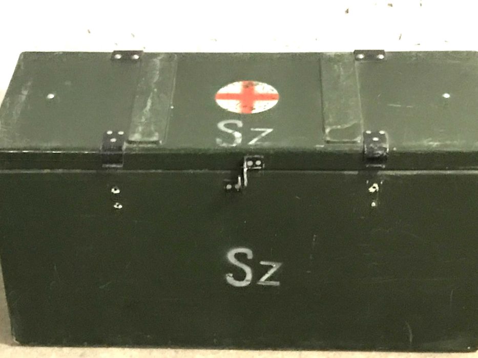 Wojskowa Skrzynia Medyczna kontener transportowy.