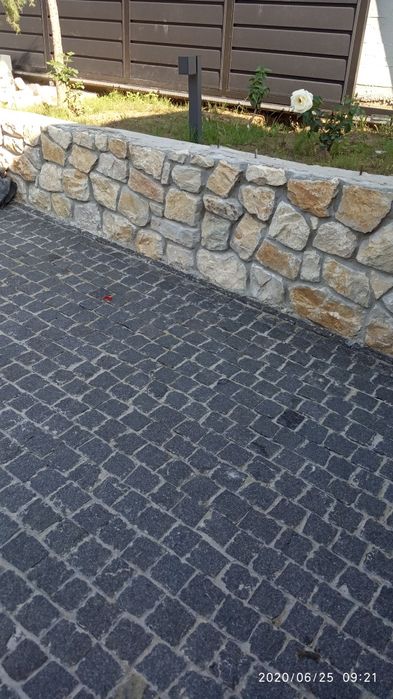 Гранітна бруківка 350гр з доставкою ( укладання)