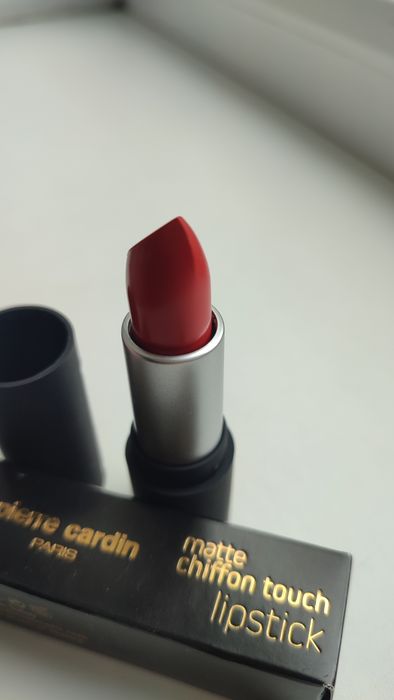 Помада Pierre Cardin