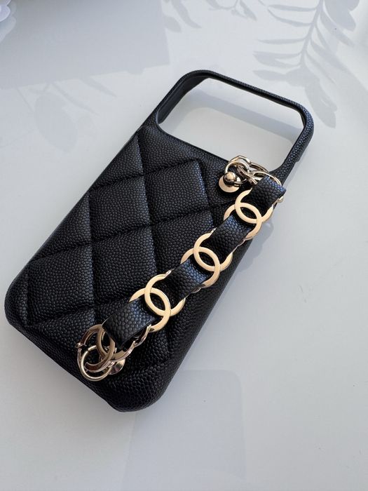 Etui na Iphon 17 pro  Chanel