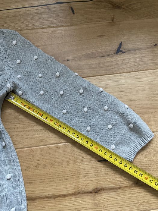 Sweterek z kuleczkami H&M 86 92