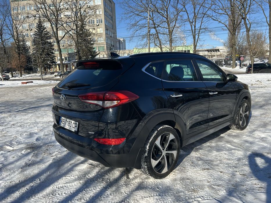 Офіційне авто ,максимальна комплектація