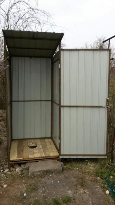 Уличный душ или туалет