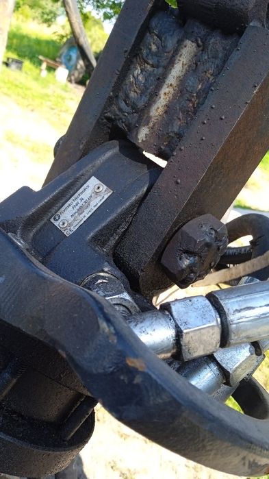 Приицеп лісовий з маніпулятором