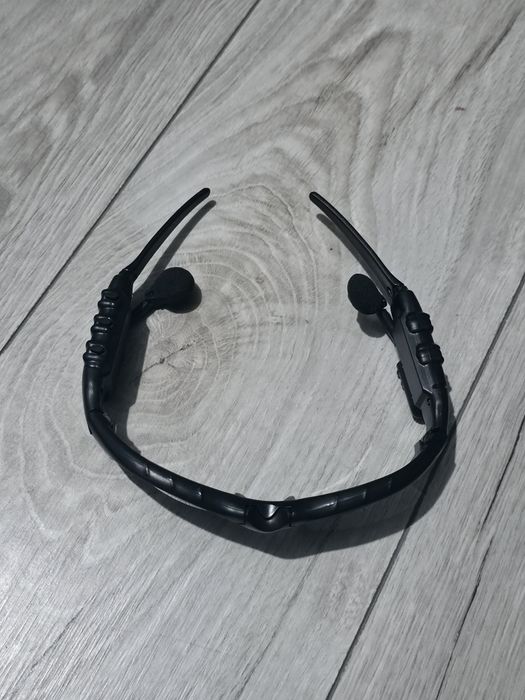 óculos de sol com auriculares Bluetooth integrados