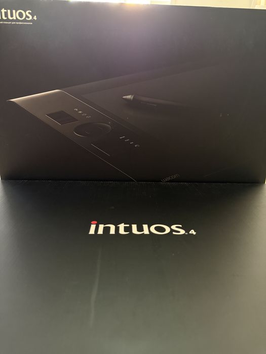 Професійний графічний планшет Wacom Intuos 4 L (PTK-840)
