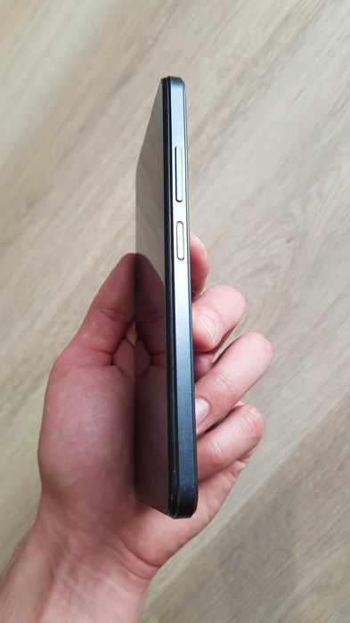 Є наложка без задатків. ZTE BLADE A54 8/128 GB + чохол.