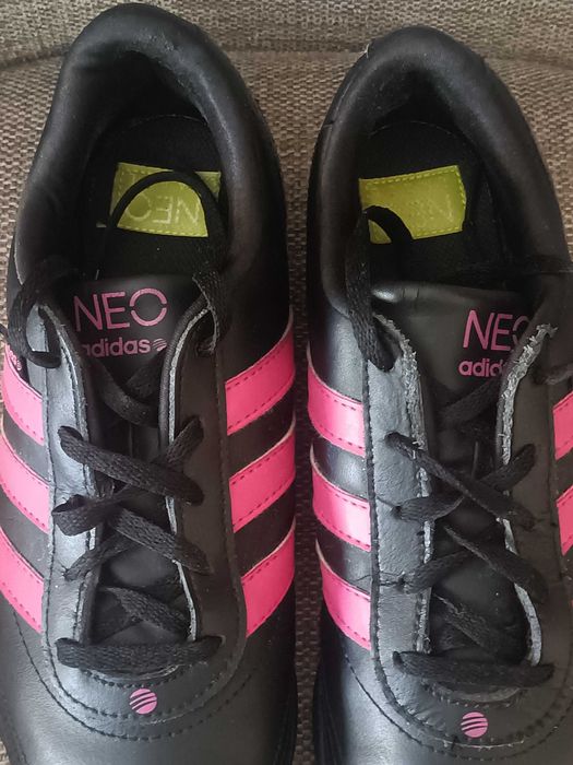 Sapatilhas Adidas Neo.