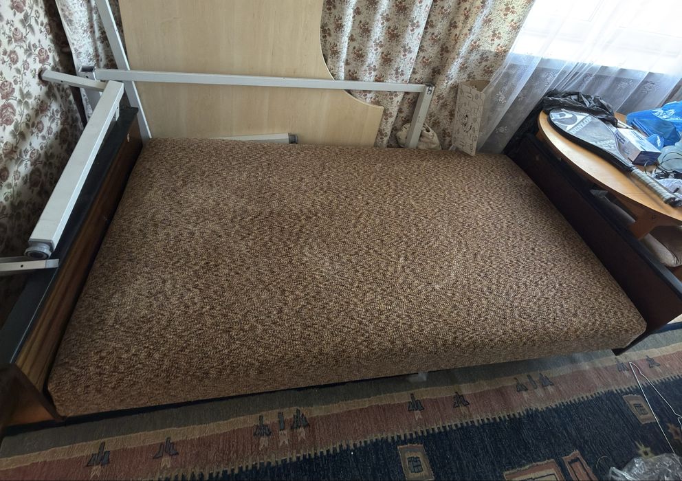 Oddam łóżko , wymieniony materac