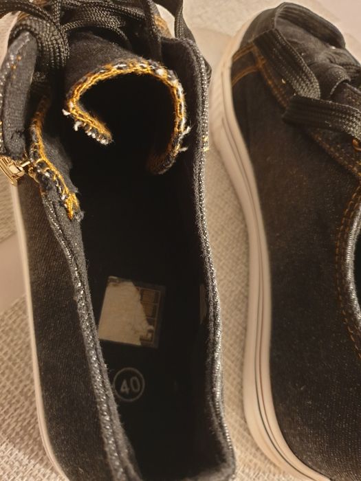 Buty, nowe trampki,  roz 40