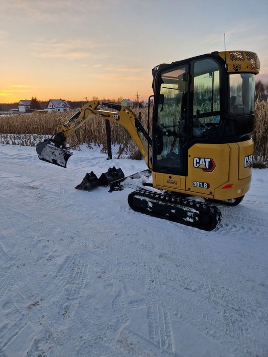 minikoparka 2 tony wynajmę wypożyczę wypożyczalnia minikoparkę młot