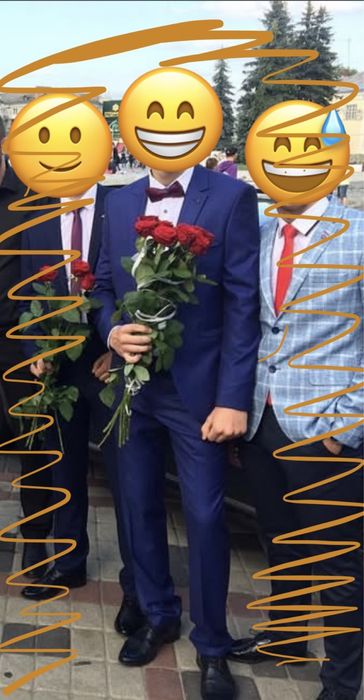 Чоловічий класичний костюм
