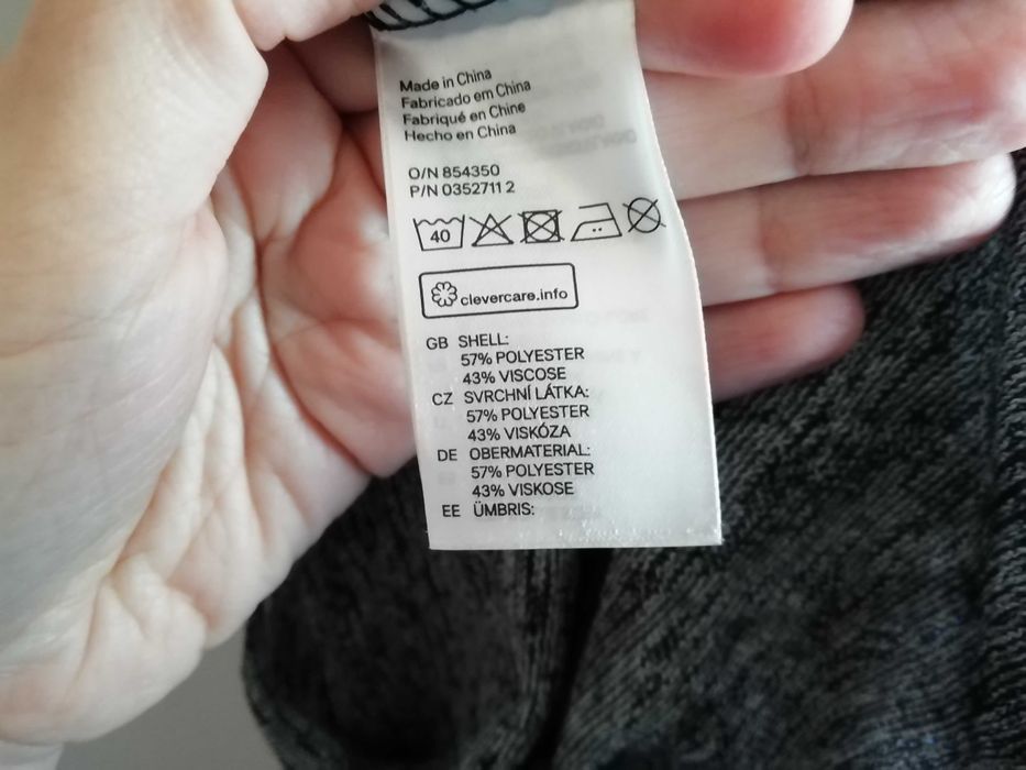 Vestido preto e branco da marca H&M - veste S ou 34