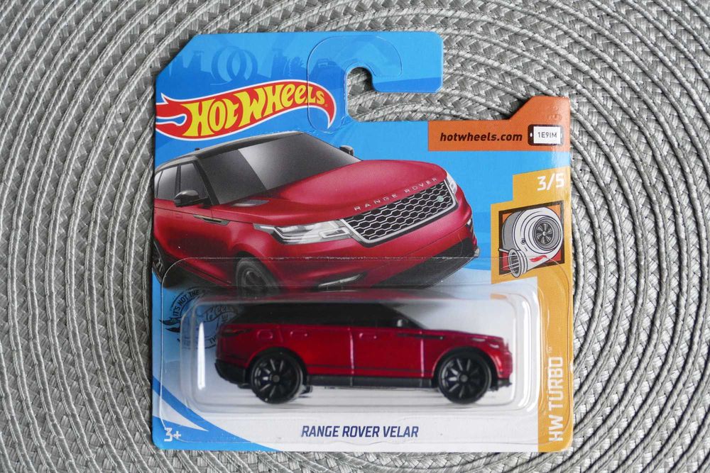 Hot Wheels autko "Resorak" RANGE ROVER VELAR edycja 2020r.
