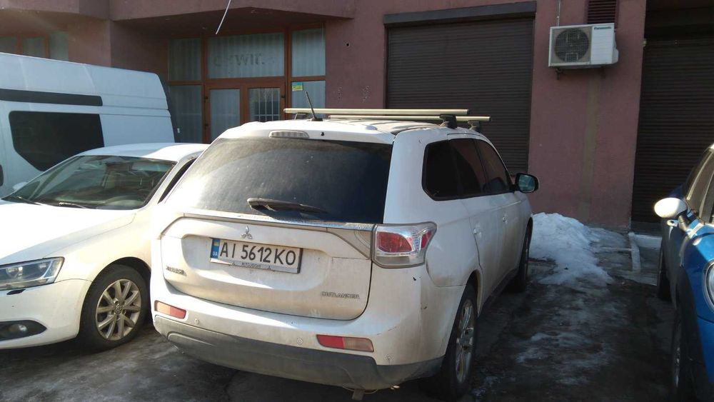 Мітсубісі Аутлендер з США привезений у 2020 році. Один власник