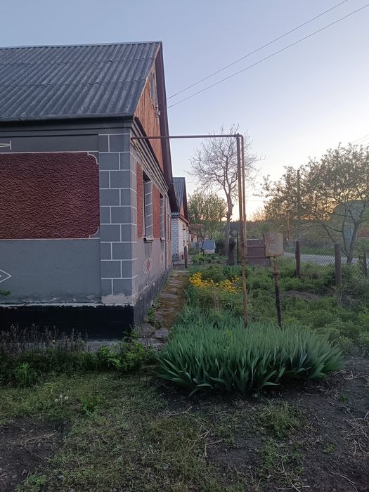Будинок + ділянка 10 сот