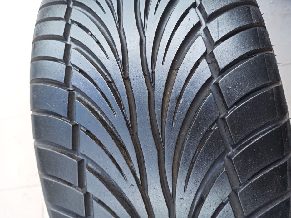 Продам ОДНО колесо 245/45 R18 Riken Raptor