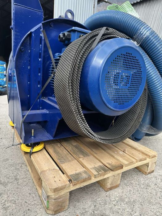 Подрібнювач зерна