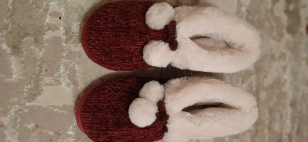 Продам тапки на меху.